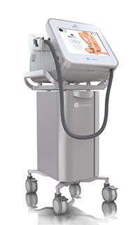 最新型医療レーザー脱毛機ライトシェア クアトロを導入